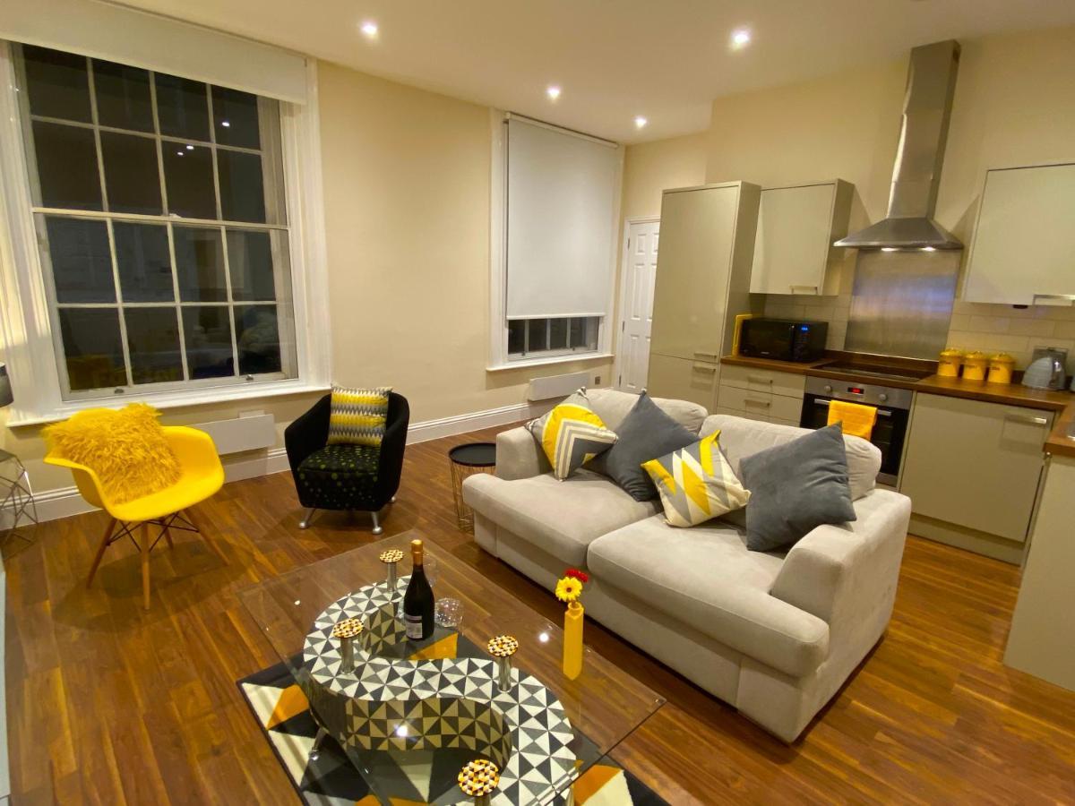 קנטרבורי Deluxe High Street Apartment מראה חיצוני תמונה
