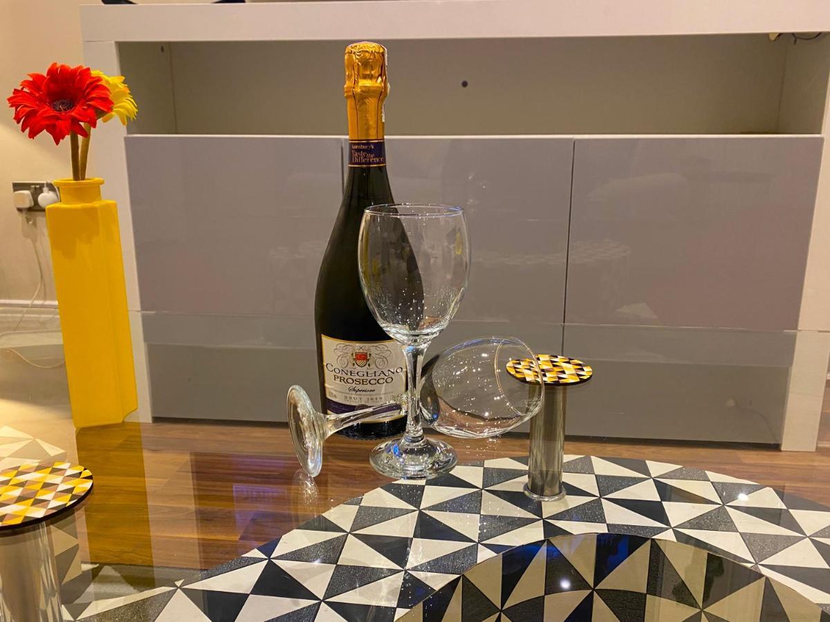 קנטרבורי Deluxe High Street Apartment מראה חיצוני תמונה