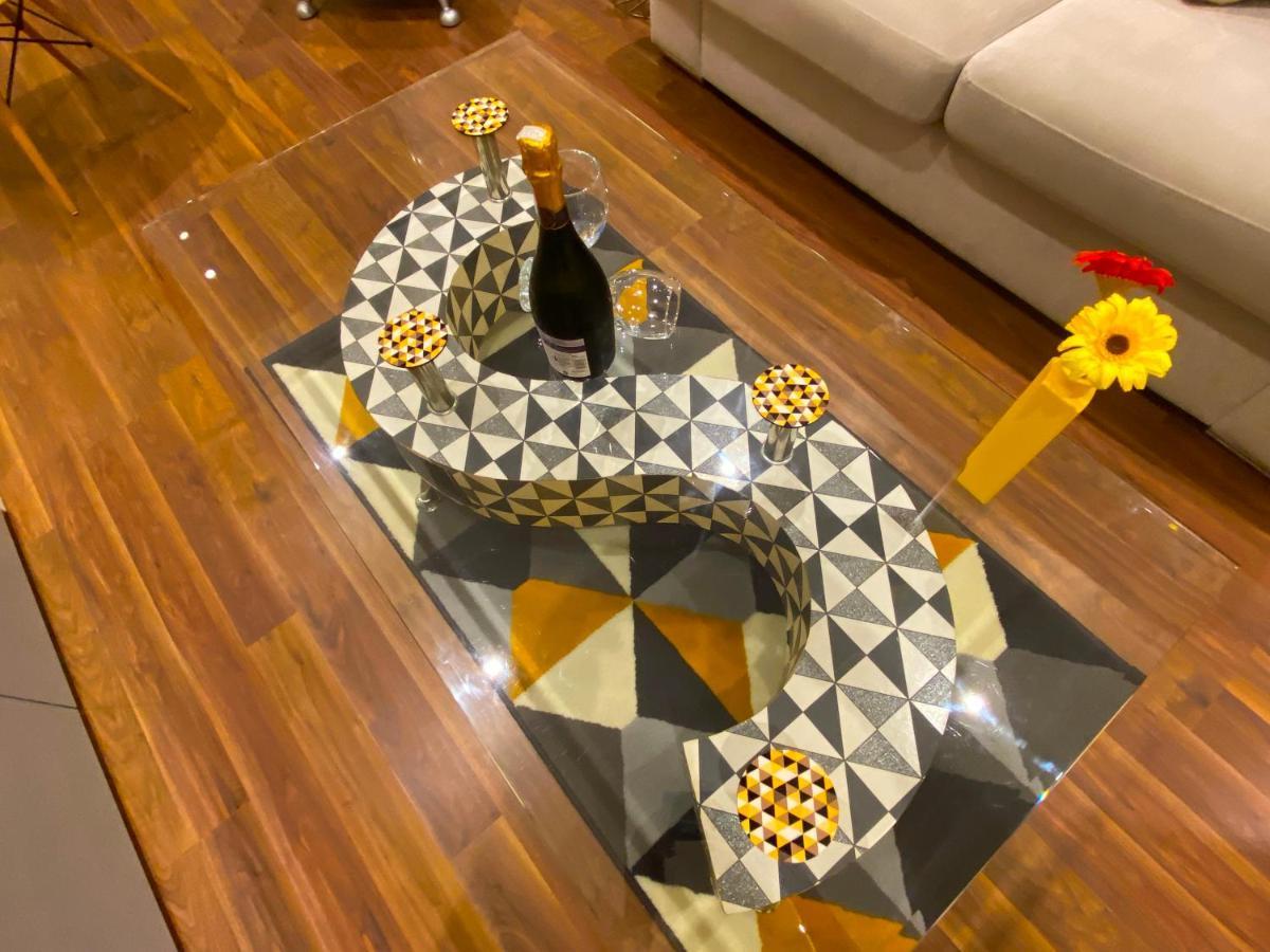 קנטרבורי Deluxe High Street Apartment מראה חיצוני תמונה