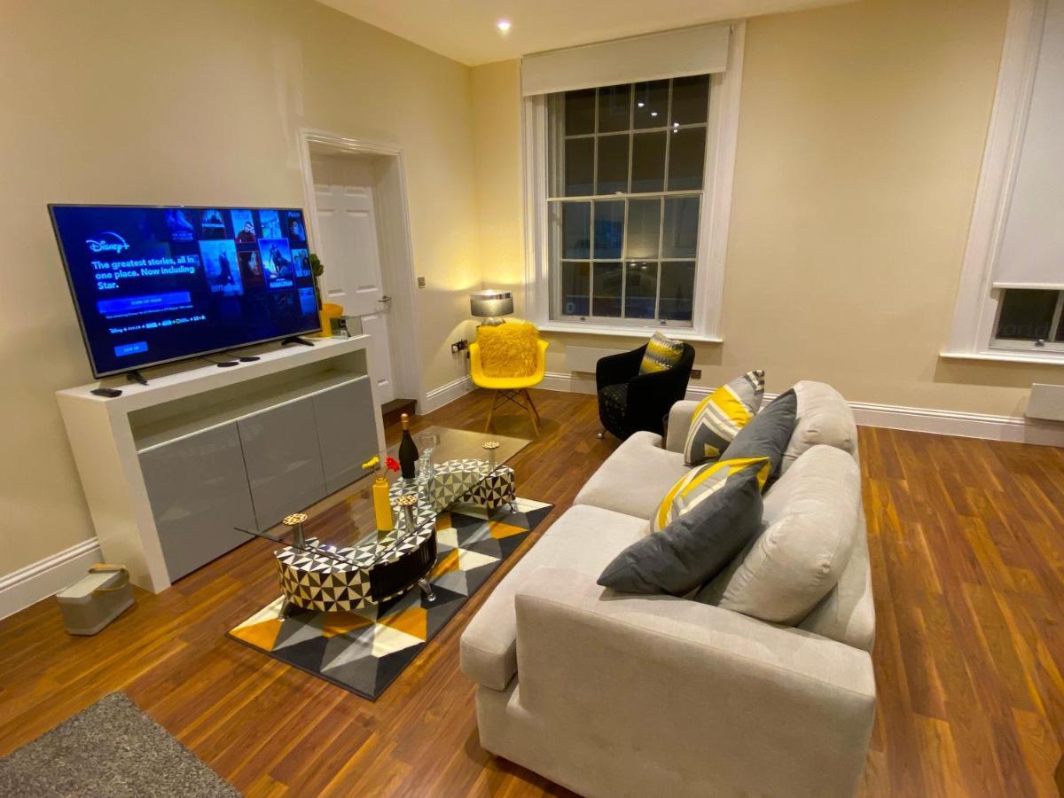 קנטרבורי Deluxe High Street Apartment מראה חיצוני תמונה